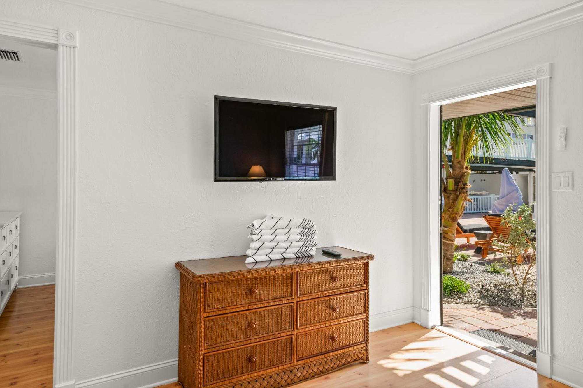 Tropic Isle At Anna Maria Island Inn เบรเดนทันบีช ภายนอก รูปภาพ
