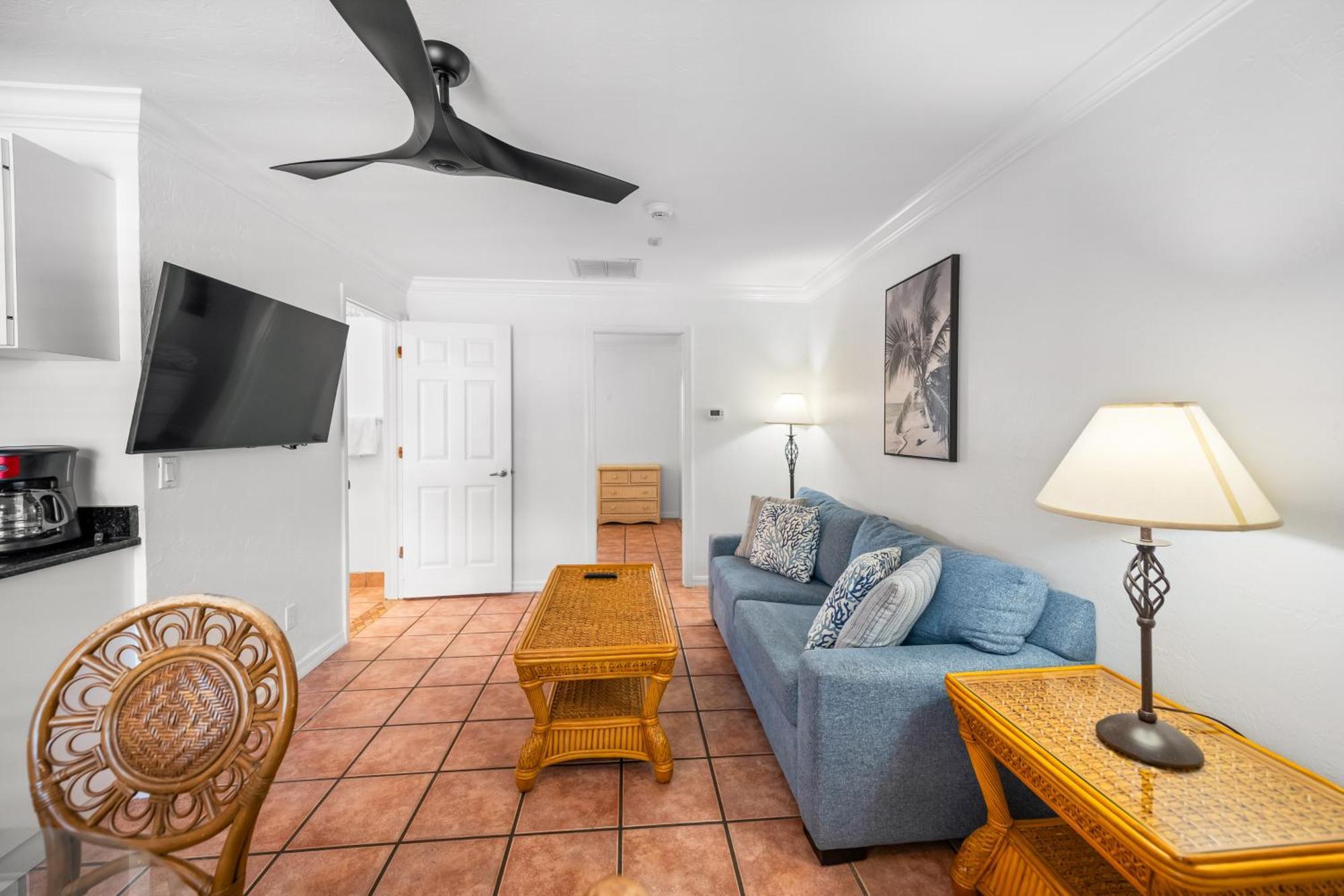 Tropic Isle At Anna Maria Island Inn เบรเดนทันบีช ภายนอก รูปภาพ