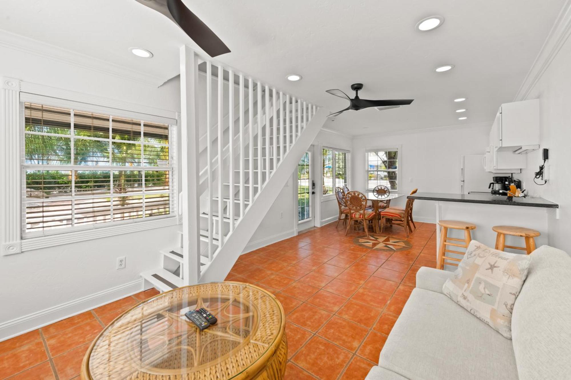 Tropic Isle At Anna Maria Island Inn เบรเดนทันบีช ภายนอก รูปภาพ